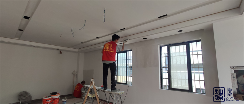 跟我一樣想創(chuàng)業(yè)開個小公司的，辦公室裝修公司你們都是怎么選的啊？